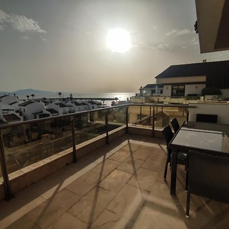 Lovely Apartment With Pool & Sea Views - Marina Del Castillo 2129 Манилва Екстериор снимка