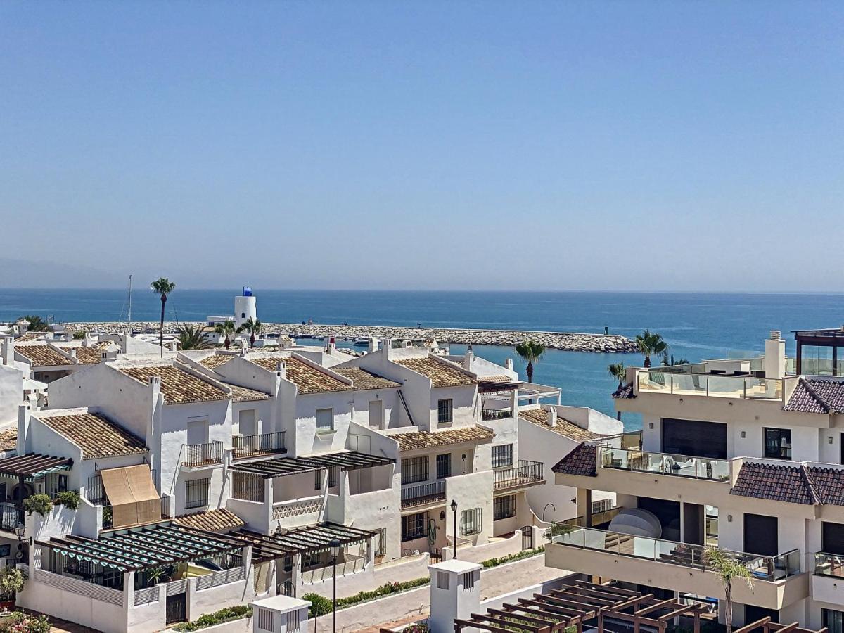 Lovely Apartment With Pool & Sea Views - Marina Del Castillo 2129 Манилва Екстериор снимка