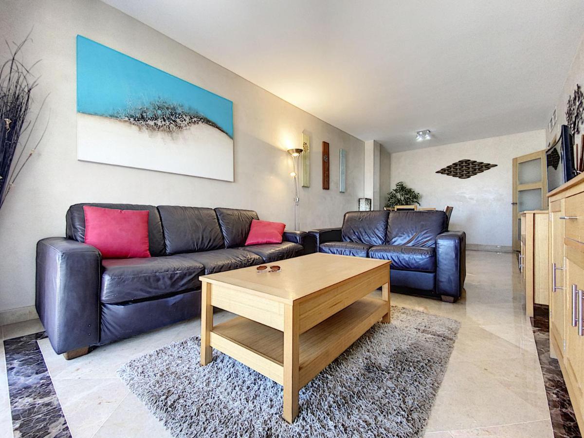 Lovely Apartment With Pool & Sea Views - Marina Del Castillo 2129 Манилва Екстериор снимка