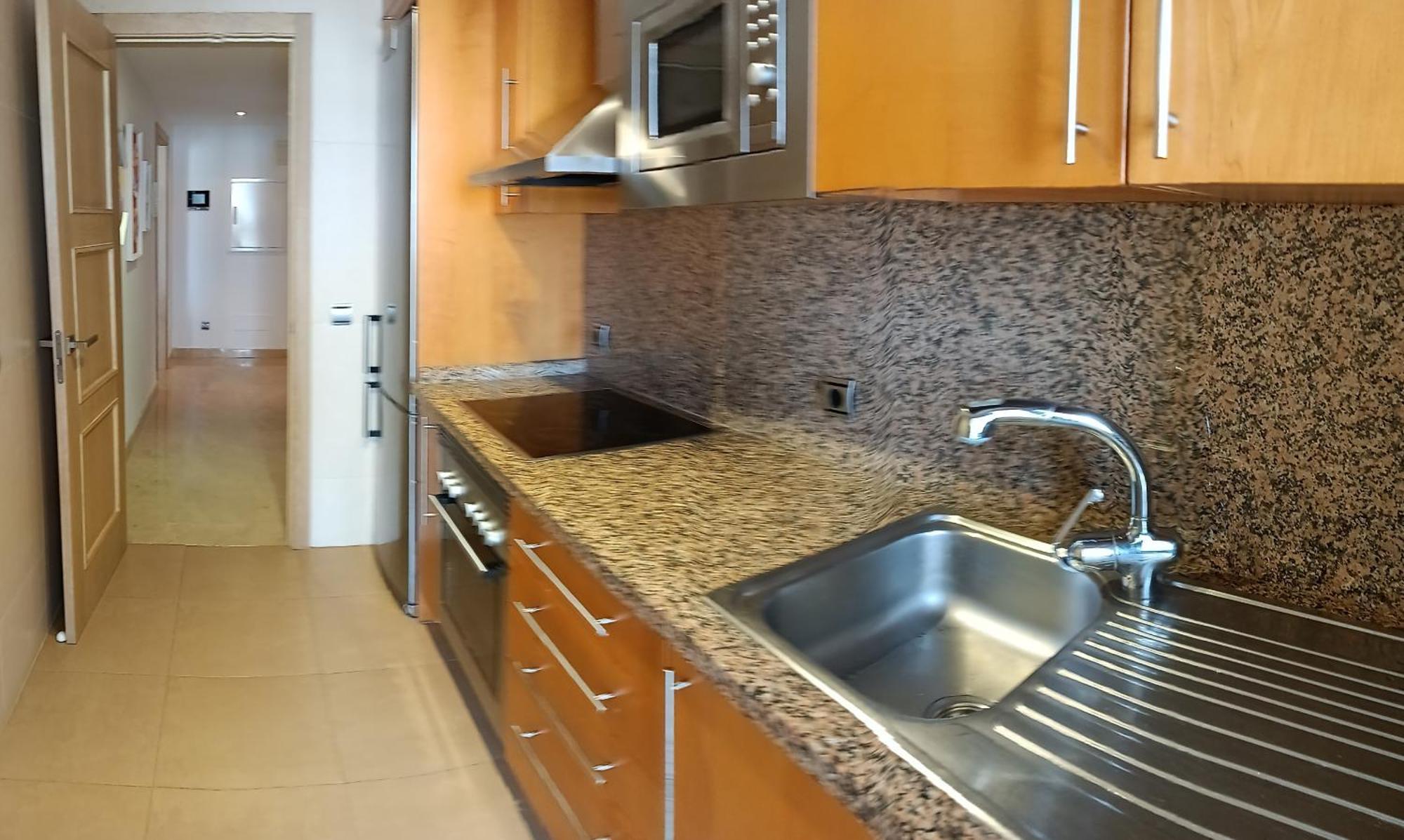 Lovely Apartment With Pool & Sea Views - Marina Del Castillo 2129 Манилва Екстериор снимка