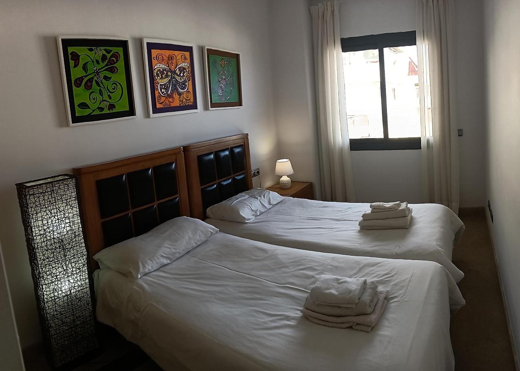 Lovely Apartment With Pool & Sea Views - Marina Del Castillo 2129 Манилва Екстериор снимка