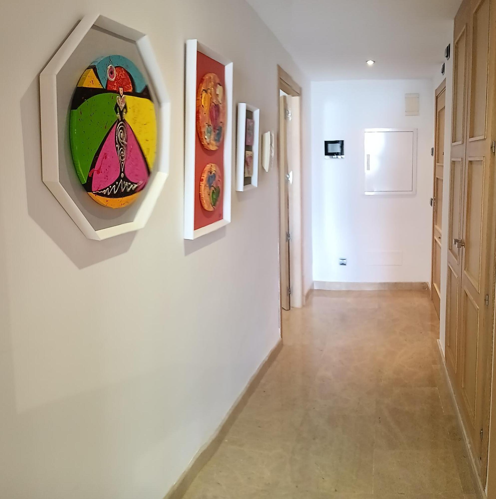 Lovely Apartment With Pool & Sea Views - Marina Del Castillo 2129 Манилва Екстериор снимка