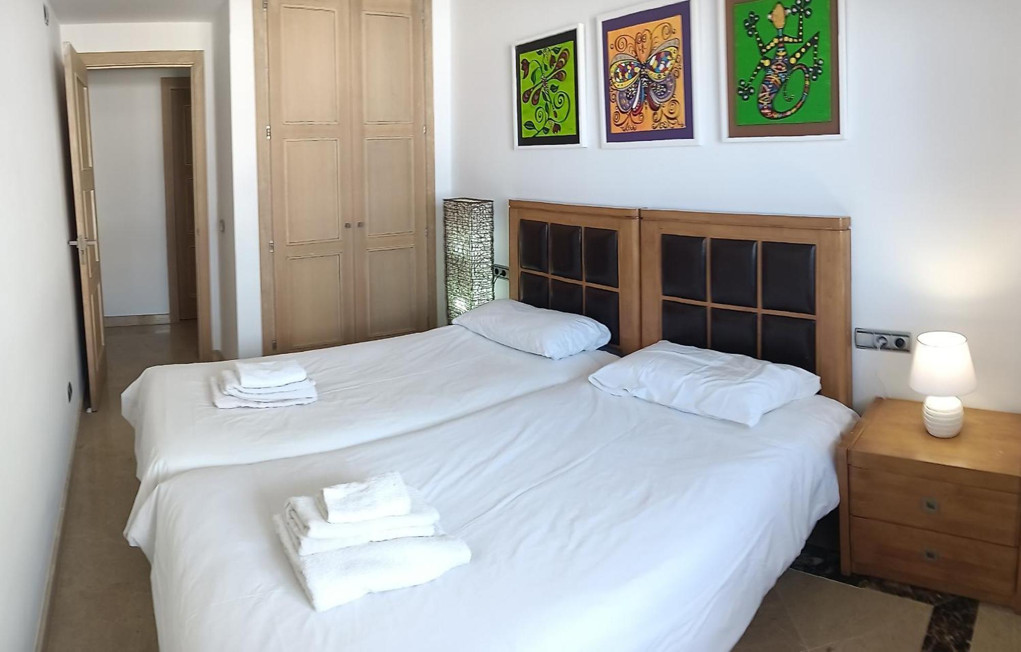 Lovely Apartment With Pool & Sea Views - Marina Del Castillo 2129 Манилва Екстериор снимка